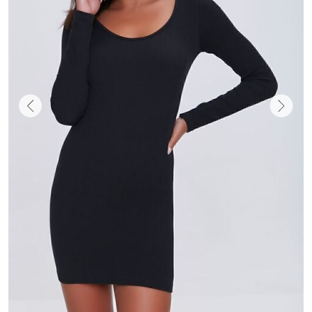 5/$25 Dynamic Black long sleeve bodycon dress
